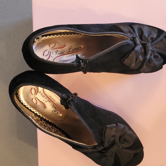 Poetic Licence Shoe Booties - Picture 3 of 4